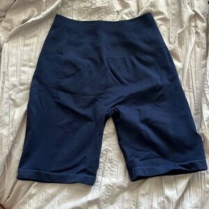 Alphalete Amplify Biker Shorts Size Small